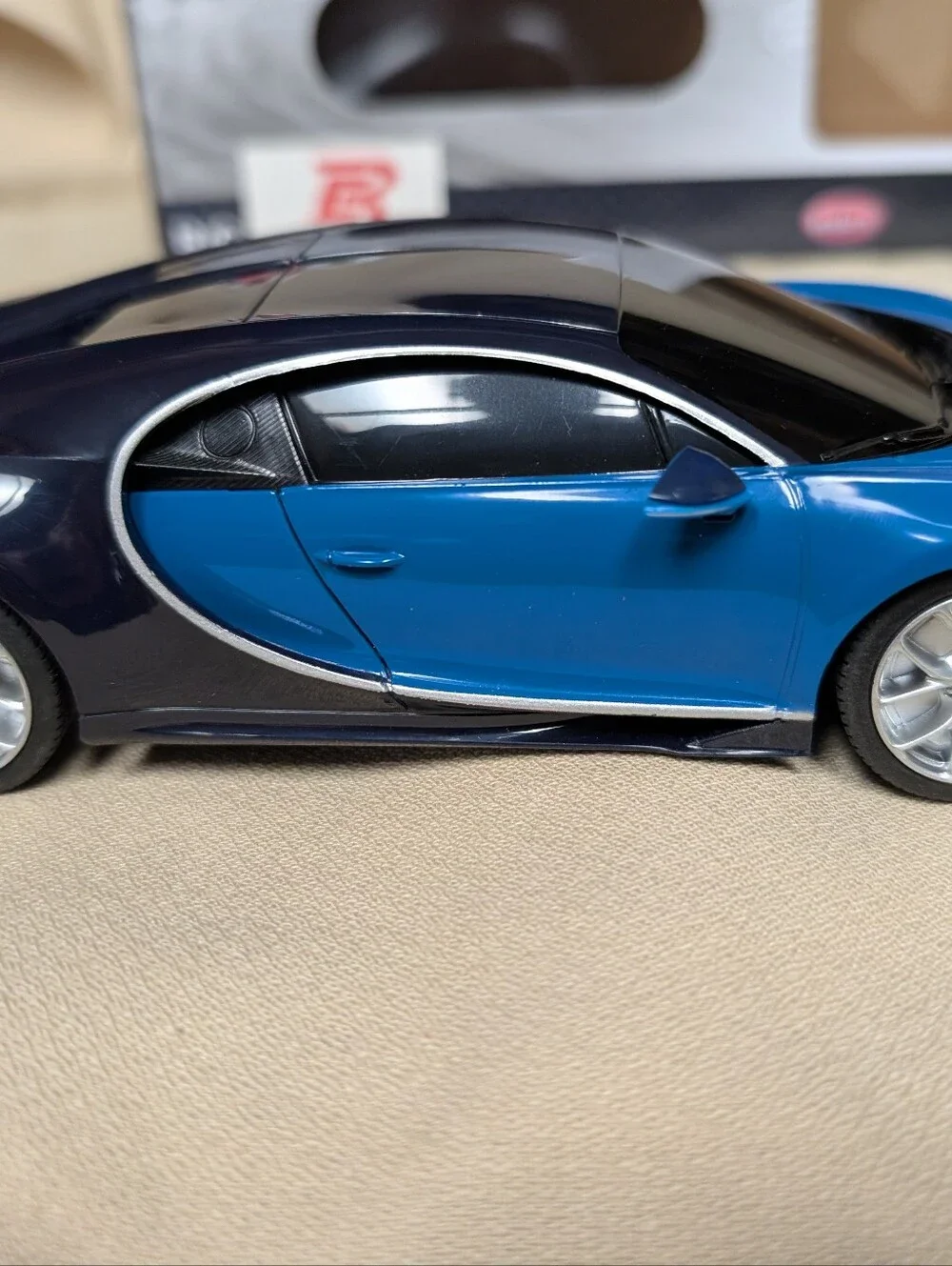Officially Licensed Bugatti Chiron 1/24 Scale Radio Control Car